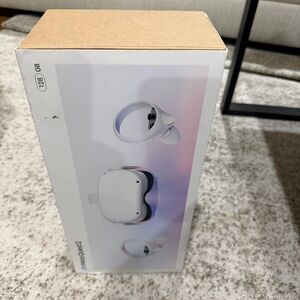 Oculus Quest 2 VR Headset - White